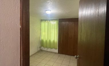 CASA DUPLEX EN PLANTA ALTA EN VENTA, EN JARDINES DEL VALLE.