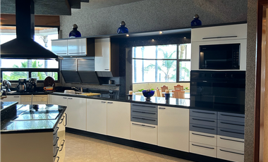 Hermosa Casa En Venta En Villas Del Campestre - Zona exclusiva Y Tranquila