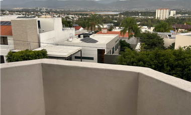 Hermosa Casa En Venta En Villas Del Campestre - Zona exclusiva Y Tranquila