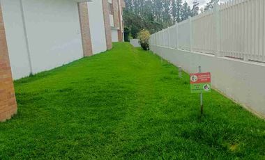 DEPARTAMENTO EN VENTA O RENTA – URBANIZACIÓN LOMAS DE MONTESERRÍN, CENTRO NORTE DE QUITO