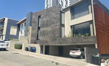 CASA EN VENTA BOSQUE REAL