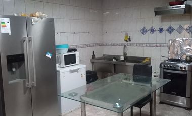 Gran Casa Con Estupenda Ubicación