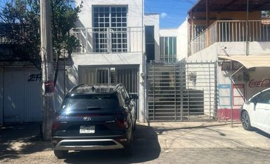CASA DUPLEX REMODELADA EN JARDINES DEL VALLE ZAPOPAN