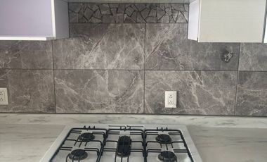 CASA DUPLEX REMODELADA EN JARDINES DEL VALLE ZAPOPAN