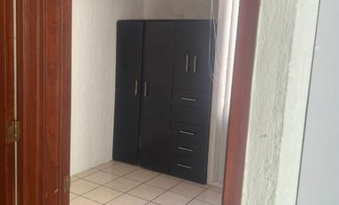 CASA DUPLEX REMODELADA EN JARDINES DEL VALLE ZAPOPAN