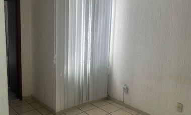 CASA DUPLEX REMODELADA EN JARDINES DEL VALLE ZAPOPAN