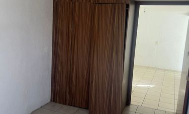 CASA DUPLEX REMODELADA EN JARDINES DEL VALLE ZAPOPAN