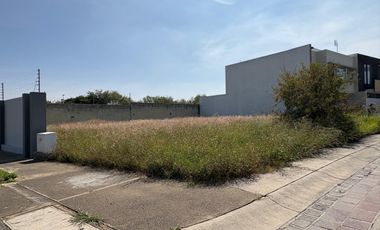 Terreno en venta en VALLE IMPERIAL, dentro del coto IMPERIO ESPAÑOL