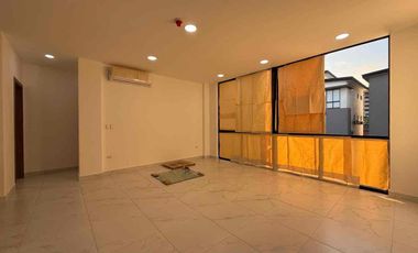 RIVERSIDE-SAMBORONDÓN, Alquilo Departamento sin amoblar ESTRENO, 3 dorm $1400.