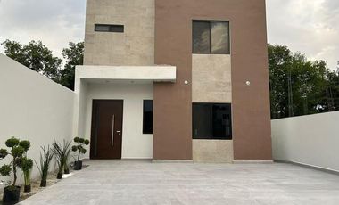 HERMOSA RESIDENCIA CARRETERA NACIONAL, ALLENDE, N.L.