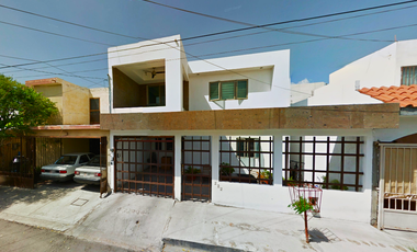 CASA EN VENTA EN FUENTES DEL SUR TORREON!!!!!