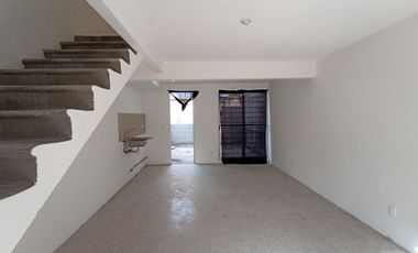 CASA EN VENTA, 2 NIVELES, ZUMPANGO