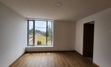 EN VENTA HERMOSAS CASAS SECTOR RACAR PLAZA - CUENCA