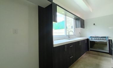 CASA EN VENTA EN FRACCIONAMIENTO LOMAS DE COCOYOC, MORELOS