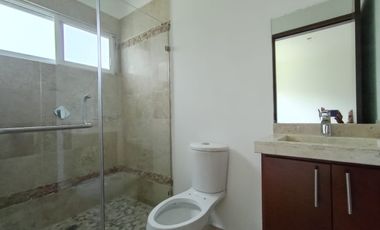 CASA EN VENTA EN FRACCIONAMIENTO LOMAS DE COCOYOC, MORELOS