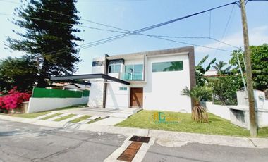 CASA EN VENTA EN FRACCIONAMIENTO LOMAS DE COCOYOC, MORELOS