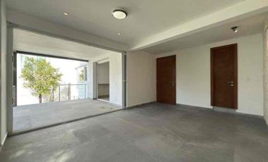 VENTA CASA USO DE SUELO PARA HABITACION Y OFICINAS LOMAS DE CHAPULTEPEC