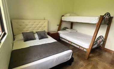 Se alquila hermosa casa finca, para  fines de semana o por mes capacidad hasta 20 personas