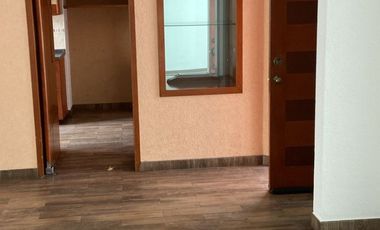 RENTA CASA UNA PLANTA DE 1 RECÁMARA Y CUARTO DE SERVICIO EN FRACCIONAMIENTO RESIDENCIAL EN ZAVALETA