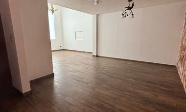 RENTA CASA UNA PLANTA DE 1 RECÁMARA Y CUARTO DE SERVICIO EN FRACCIONAMIENTO RESIDENCIAL EN ZAVALETA