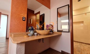 RENTA CASA UNA PLANTA DE 1 RECÁMARA Y CUARTO DE SERVICIO EN FRACCIONAMIENTO RESIDENCIAL EN ZAVALETA