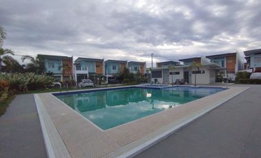 Corner 2-storey Single Attached House at Diamond Height Buhangn