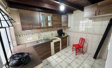 ¡Casa Independiente en Venta en Carapungo!
Independiente, amplia, funcional y con local comercial