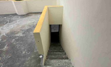 ¡Casa Independiente en Venta en Carapungo!
Independiente, amplia, funcional y con local comercial