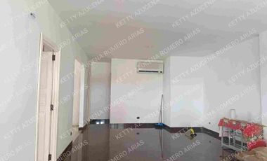 HERMOSA CASA TIPO COLONIAL EN VENTA CDLA LA FRAGATA