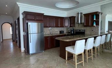 Se renta condominio frente al mar, en Playas de Rosarito BC