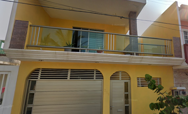 VENTA DE CASA EN VERACRUZ EN COATZACOALCOS EN EL FRACCIONAMIENTO PARAISO