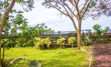 2 Bedrooms for RENT Located at a Golf Gated Community at Silang Cavite near Tagaytay