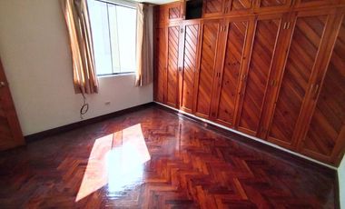 Surco MONTERRICO – Alquiler Dpto Frente a Parque de 3 dorm