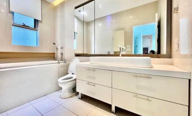 FS: 3BR Unit St. Francis Shangri-La Place, Mandaluyong City.