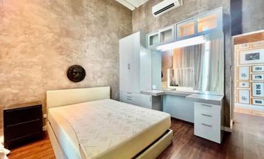 FS: 3BR Unit St. Francis Shangri-La Place, Mandaluyong City.