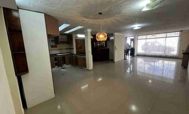 Oportunidad casa de venta en el sector de la Rumiñahui – Av. del Maestro!
