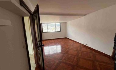 Oportunidad casa de venta en el sector de la Rumiñahui – Av. del Maestro!