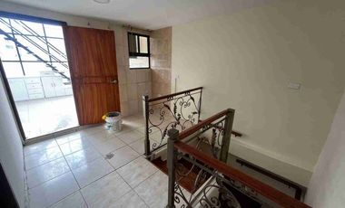 Oportunidad casa de venta en el sector de la Rumiñahui – Av. del Maestro!