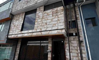 Oportunidad casa de venta en el sector de la Rumiñahui – Av. del Maestro!