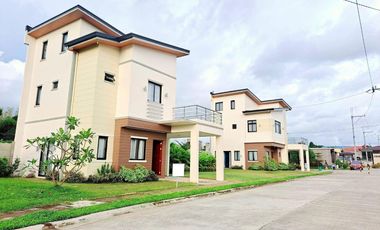 Spacious Single Attached house and lot in Amaresa near Quezon City
