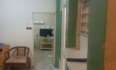 ALQUILO  SUITE SEMIAMOBLADA EN URDESA CENTRAL, PLANTA BAJA, PATIO.