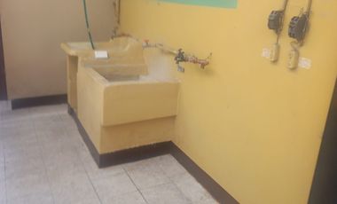 ALQUILO SUITE SEMIAMOBLADA EN PLANTA BAJA CON O SIN GARAJE CERRADO EN URDESA CENTRAL,  GUATAQUIL.