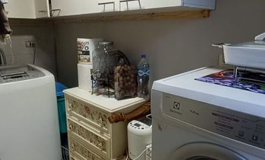 Fdo El Carmen, casa con quincho en pasaje