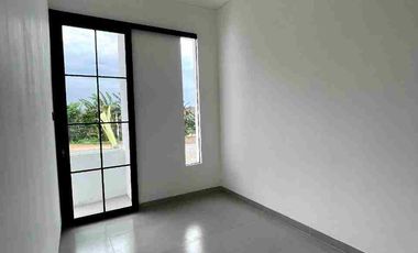 RUMAH HANYA 4 MENIT KE KOTA WISATA CIBUBUR DI CILEUNGSI BOGOR