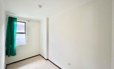 Se arrienda casa de un piso en Molina, tres piezas 2 baños