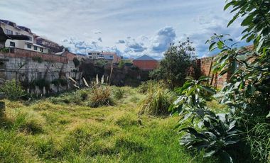 Terreno En Venta con anteproyecto aprobado sector Av. 10 de Agosto