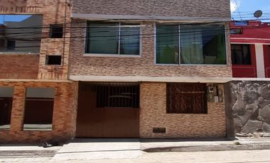 En Venta Casa Rentera Sur De Quito  Excelente Inversion - IESSFUT - Gatazo