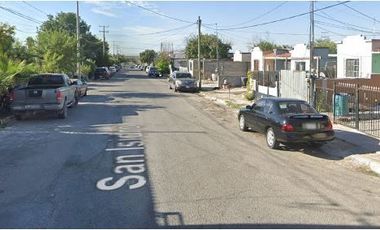 COHC (EMB) CASA EN VENTA DE CONTADO EN AÑO 2000 COAHUILA