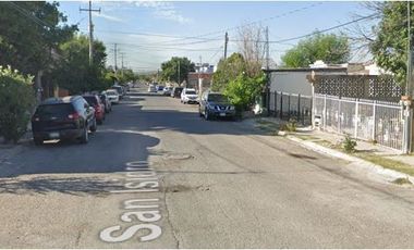 COHC (EMB) CASA EN VENTA DE CONTADO EN AÑO 2000 COAHUILA