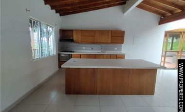 Casa en Arriendo Sector La Mina - Envigado